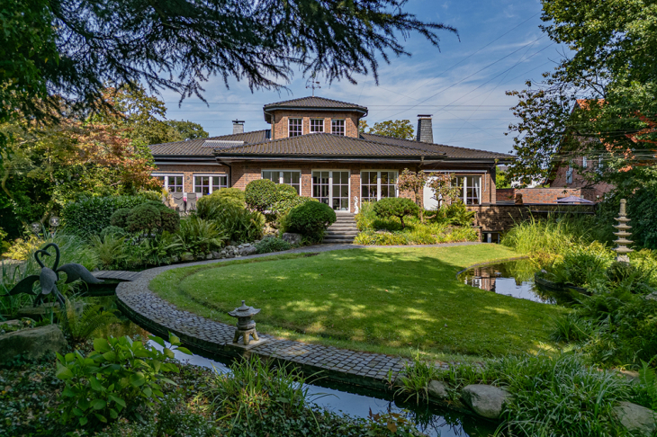 Prestige-Anwesen in KR-Verberg – luxuriös wohnen, repräsentativ arbeiten, stilvoll leben auf 750qm! Villa in Krefeld-Verberg