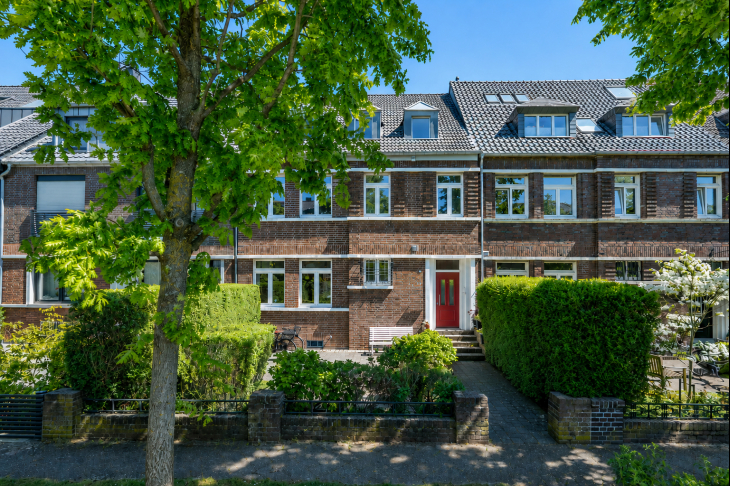 Stil trifft Lage - saniertes Rotklinkerhaus mitten im Krefelder Bismarckviertel! Reihenmittelhaus in Krefeld