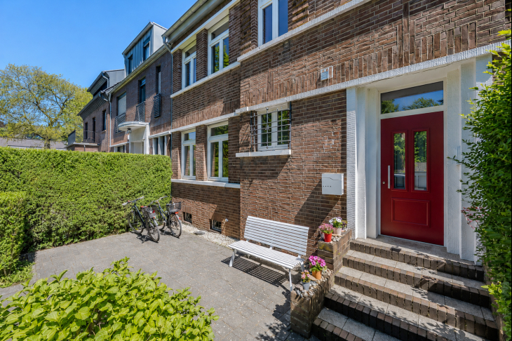 30er-Jahre-Charme in Bestlage – Familienglück mit sicheren Wegen und ruhigem Garten! Reihenmittelhaus in Krefeld